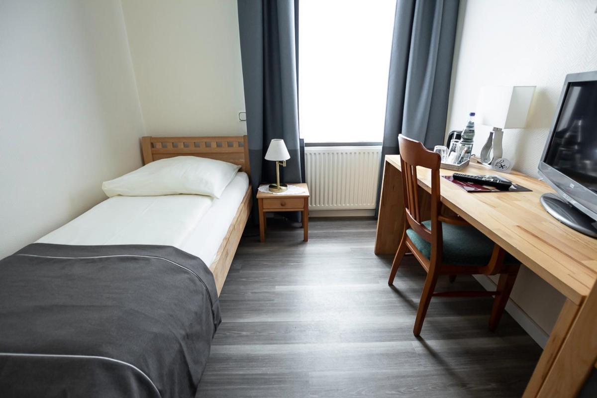 Hotel Garni Landhaus Zur Issel Isselburg ภายนอก รูปภาพ