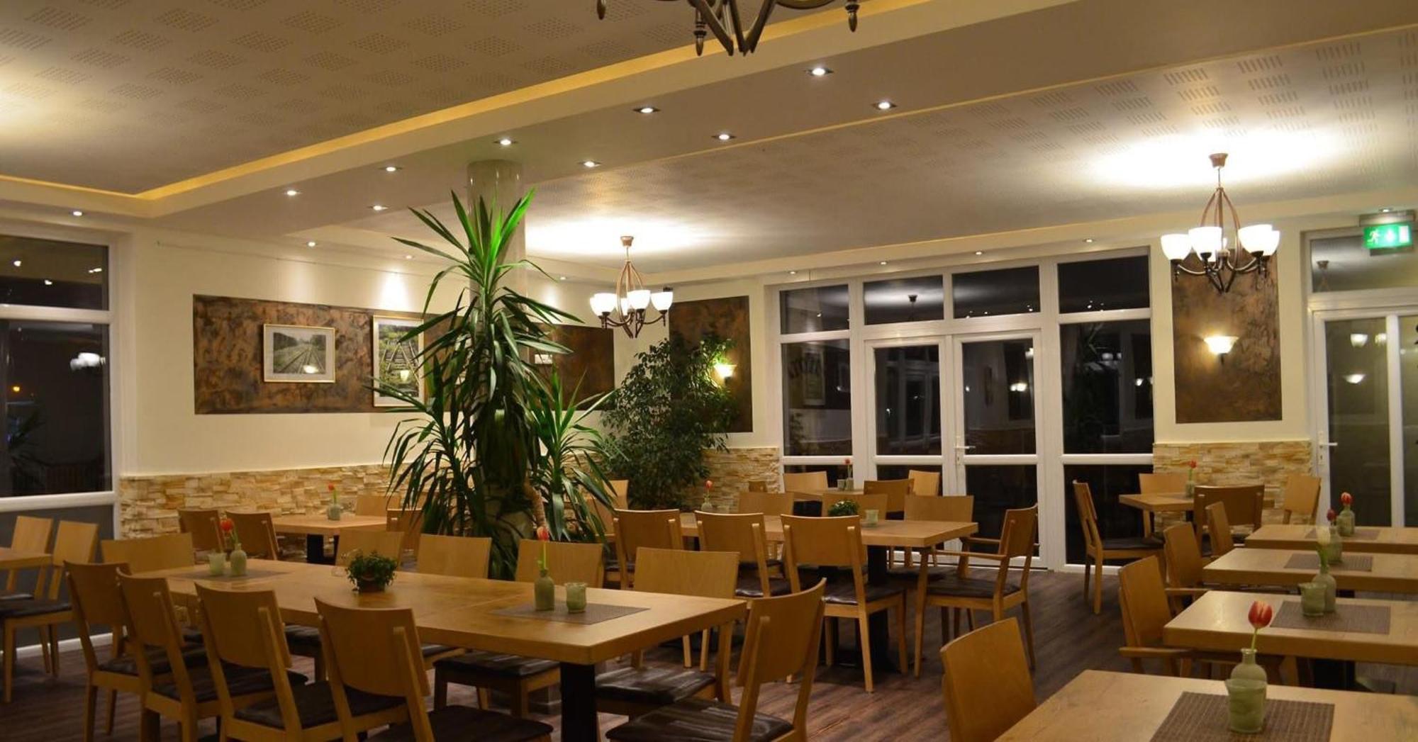 Hotel Garni Landhaus Zur Issel Isselburg ภายนอก รูปภาพ